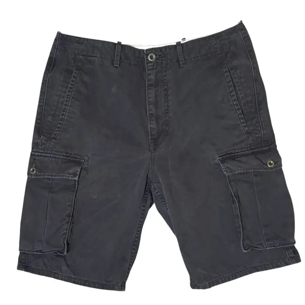 Y2K Levi's Mens Size 32 Cargo Shorts Faded Black Baggy Utility Streetwear